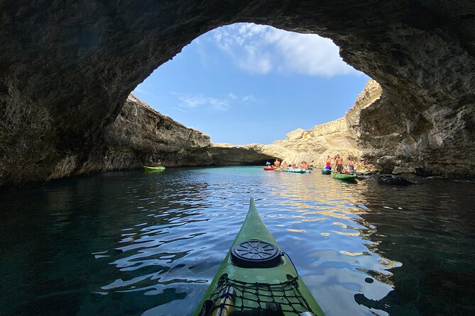 Kayak Tour Roca and Poesia Cave Review