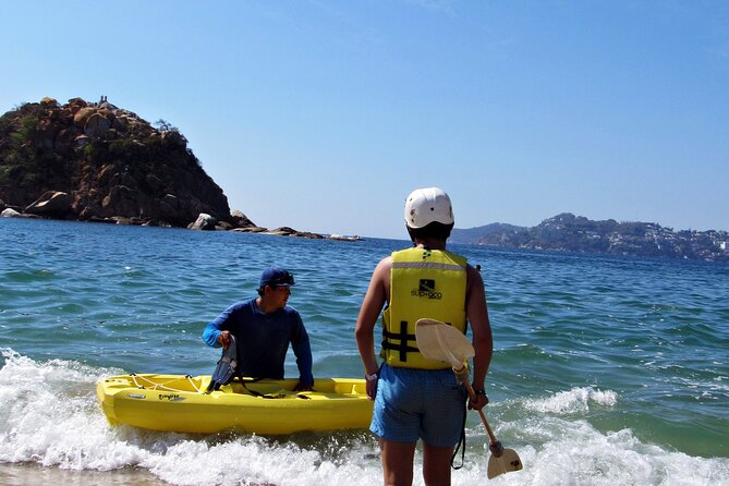 Kayaks Tour to El Morro Islet