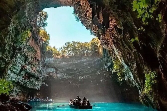 Kefalonia Adventures – Mystical Caves and Coastal Beauties