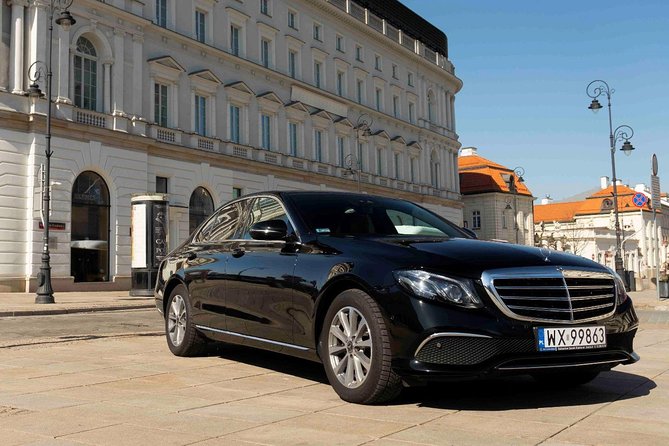 Krakow and Auschwitz – Full Day Tour From Warsaw by Private Car