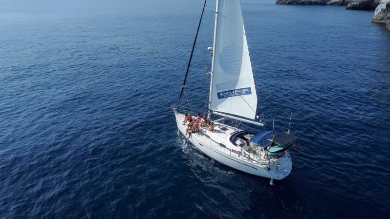La Herradura: Sailing and Dolphin Watching Tour