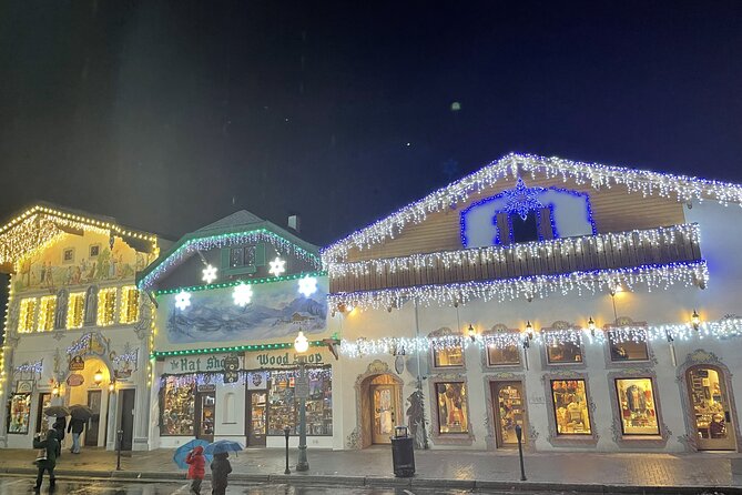 Leavenworth Christmas Lights Tour From Seattle