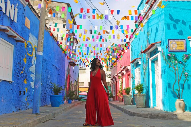 Let's Do VIDEOS & PHOTOS With DRONE and CAMERA in the Beautiful Cartagena - Capture Breathtaking Aerial Perspectives