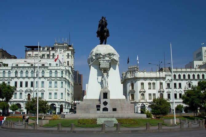 Lima Airport Transfers: Jorge Chavez Airport LIM to Lima City in Standard Car