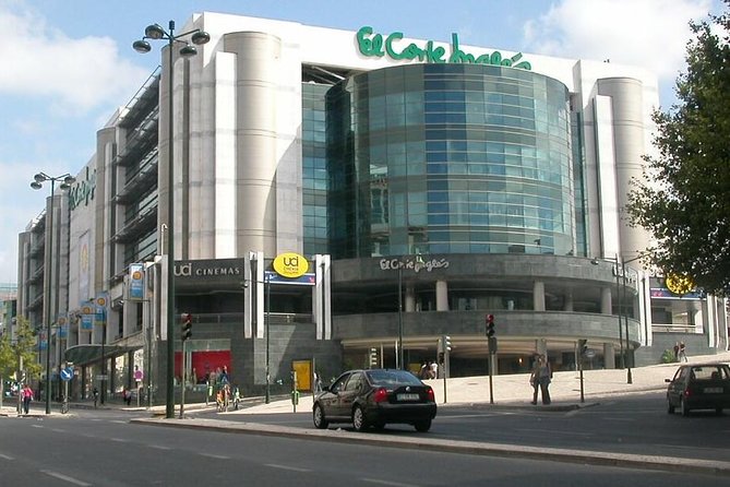 Lisbon Outlet Shopping - Half Day Private Tour