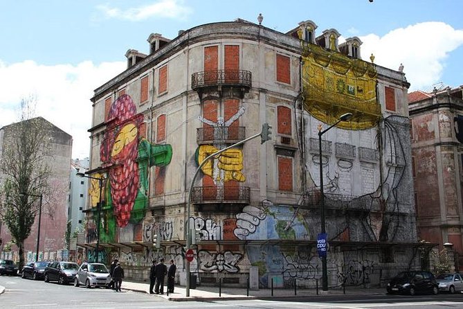 Lisbon Street Art Tour Tuk Tuk Tour