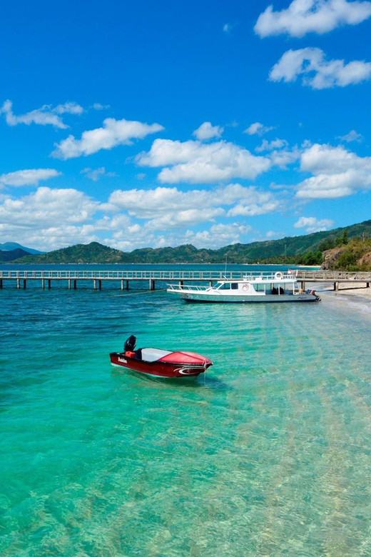 LOMBOK : CAR DRIVER CHARTER FOR LOMBOK TOURS