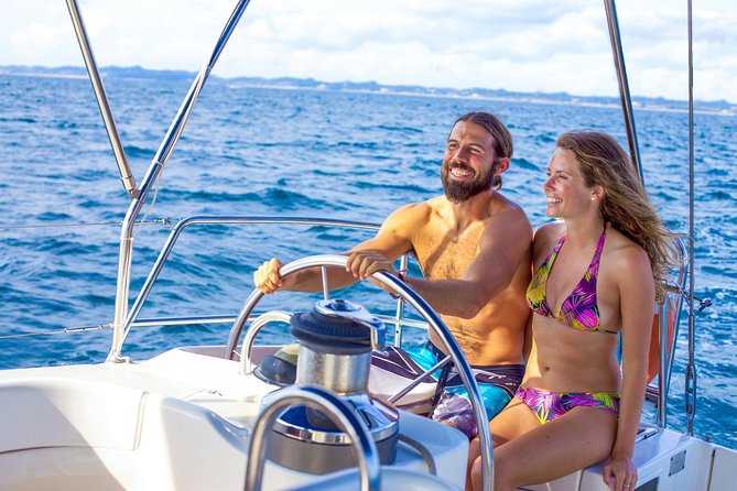 Los Cabos Luxury Sailing, Snorkel and Lunch Cruise