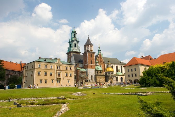 Low Cost Poland in One Week Tour – by Train With Hotels & Tours