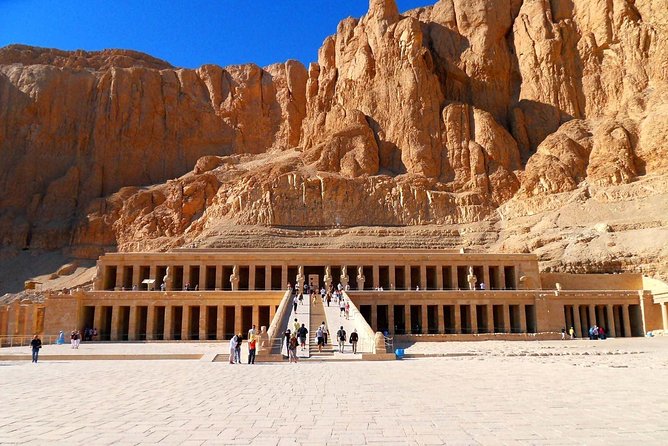 Luxor Private Guided Full Day Tour to the East and West Bank
