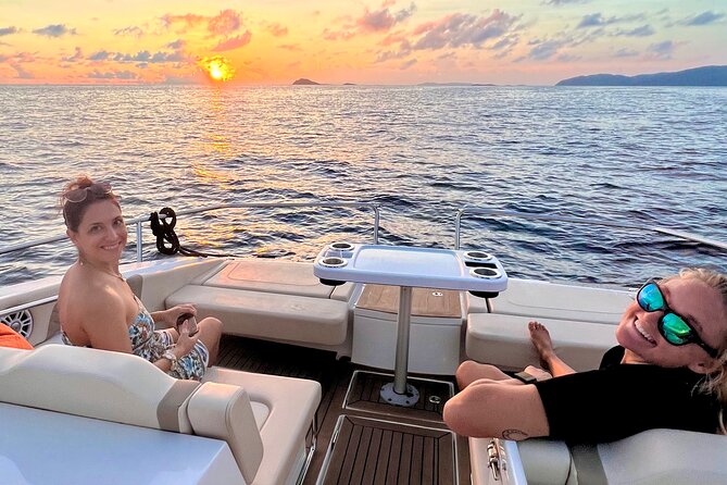 Luxury Catamaran Turtle Snorkel & Sunset Cruise - Key Inclusions and Amenities