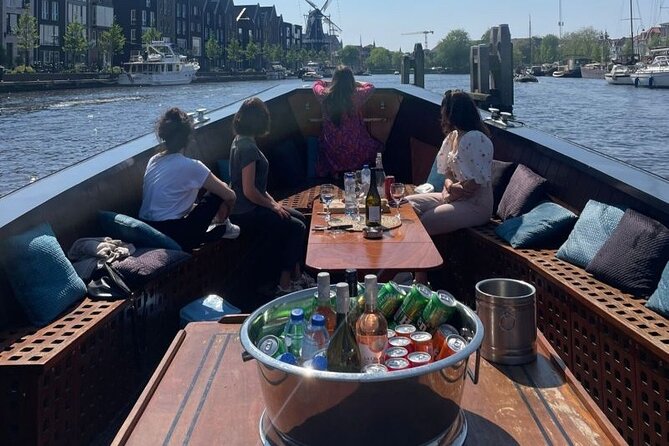 Luxury Shared Canal Tour With Live Guide