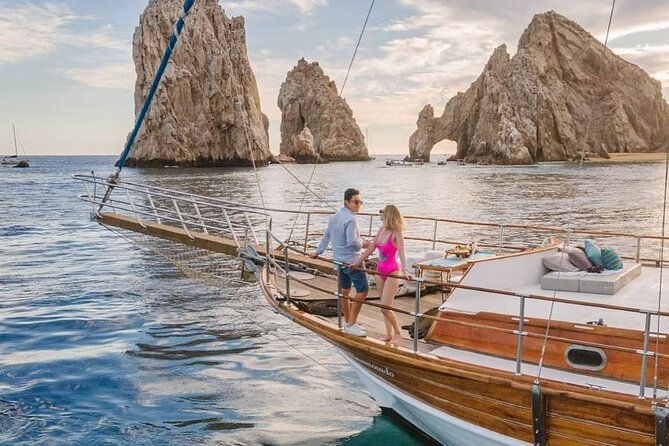 Luxury Sunset Sailboat, Gourmet Dinner and Premium Open Bar