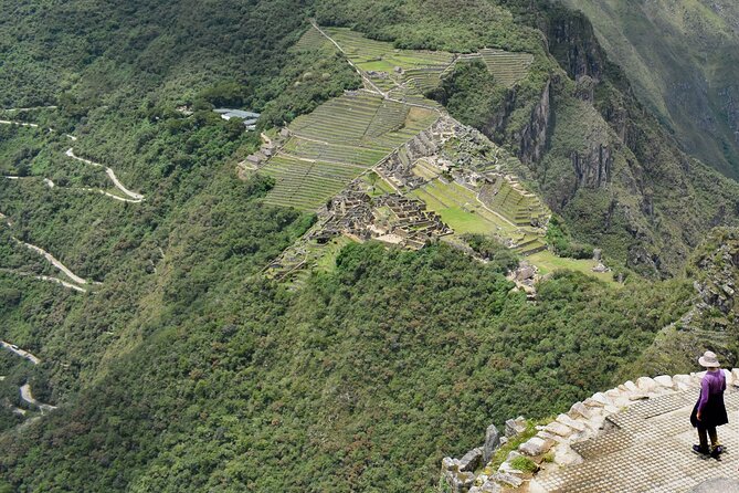 Machu Picchu Full Day Tour by Train Expedition
