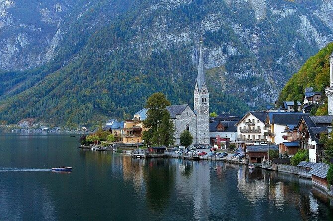Majestic Walking Tour of Hallstatt - Overview of Hallstatt