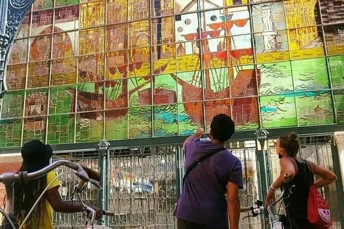 Malaga Bike Tour - Street Art, City Center, Bay Area - Meeting and Pickup