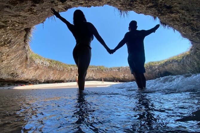 Marietas Islands Tour: Enter the Hidden Beach 100% GUARANTEED