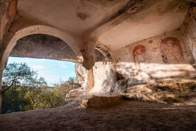 Matera: Hike on the Path of Rock Churches