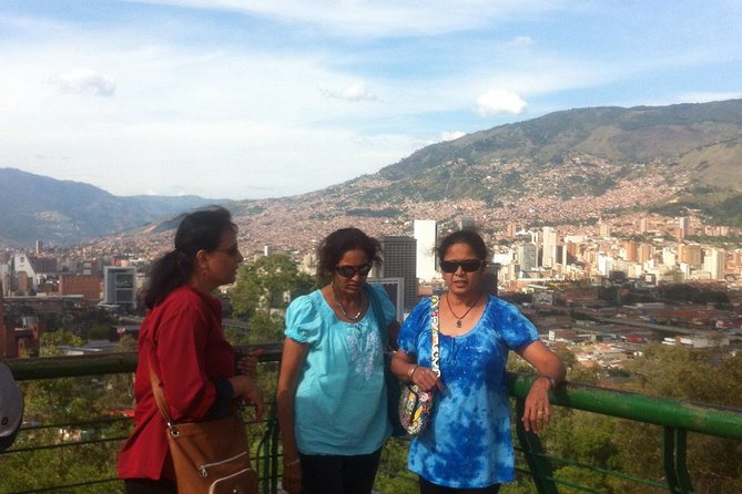 Medellin Pub Crawl Including Food and City Tour - Overview of the Medellin Pub Crawl