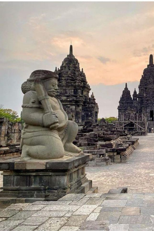 Merapi Lava Tour and Prambanan Temple All In