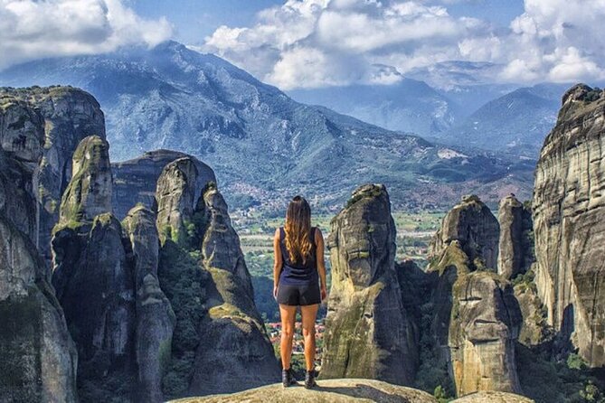 Meteora Highlights in Spanish – Train to Train Tour – Local Agency
