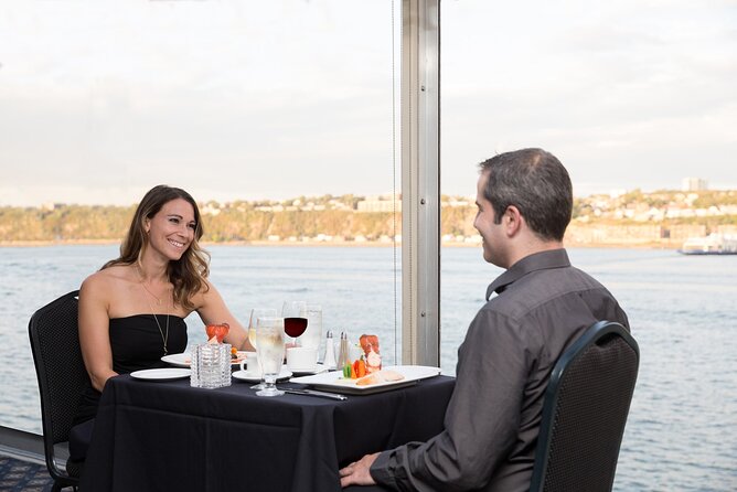 Montreal Gourmet Dinner Cruise With Music