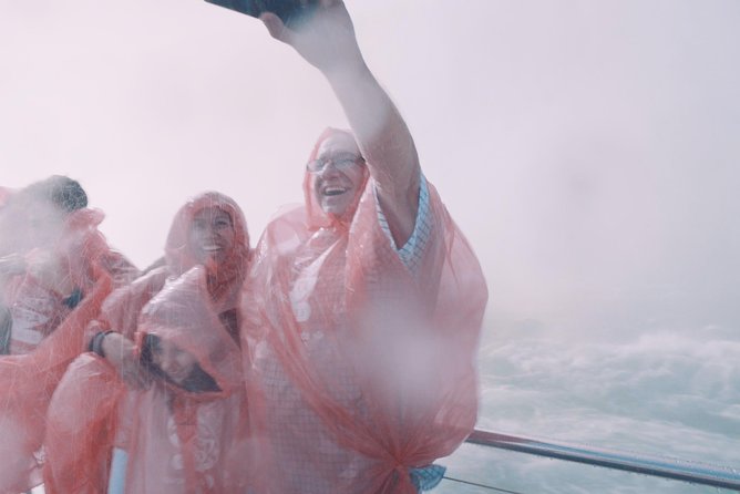 Niagara Falls Canada Day + Night Small Group Tour W/Falls Dinner - Daytime Activities