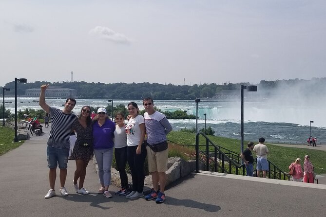 Niagara Falls Small Group Walking Tour - Tour Overview