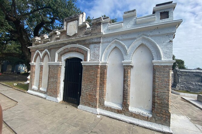 Night Cemetery Insiders Tour- New Orleans