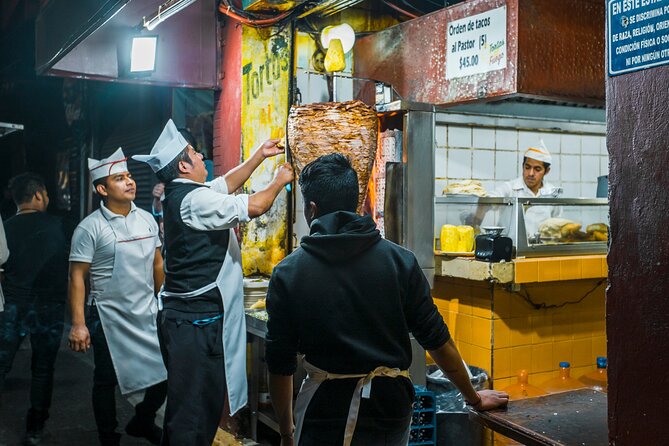 Night Street Food & Bike Tour / Small Groups /All Inclusive