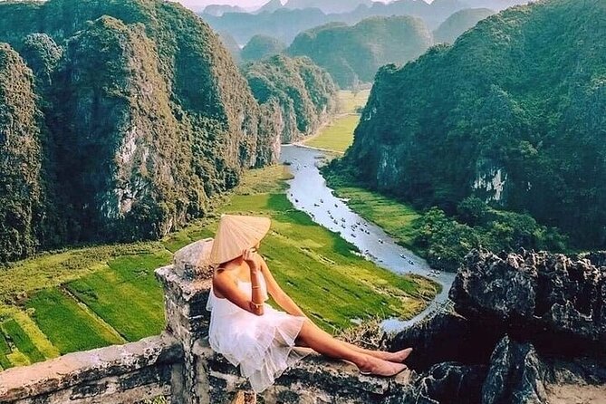 Ninh Binh Full-Day Trip: Hoa Lu – Trang An – Mua Cave
