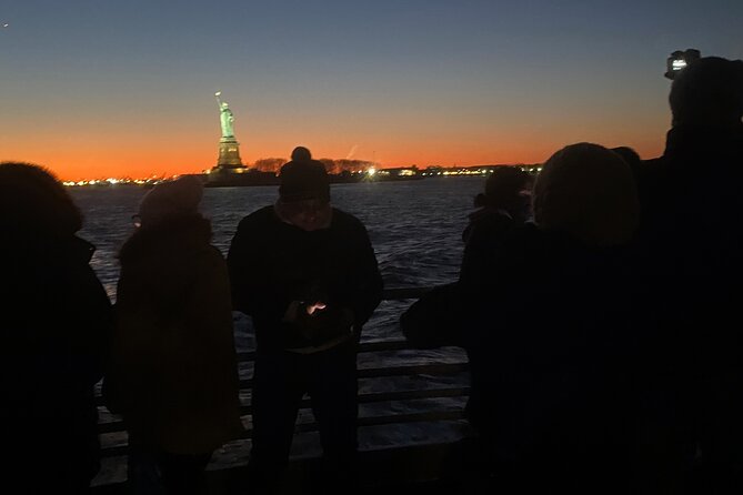 NYC: Statue of Liberty & Skyline 90 Min Sunset Cruise & Cash Bar