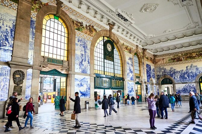 Old Town Amazing Secrets Quest Experience in Porto - Overview and Experience