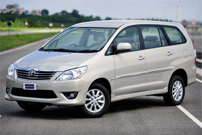One Way Private Transfer Delhi to Agra Including Guided Tour