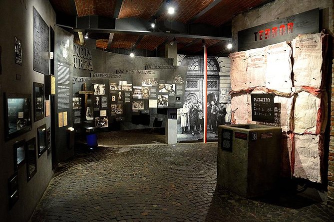 Palace of Culture & Science + Warsaw Uprising Museum: PRIVATE TOUR /inc.Pick-up/