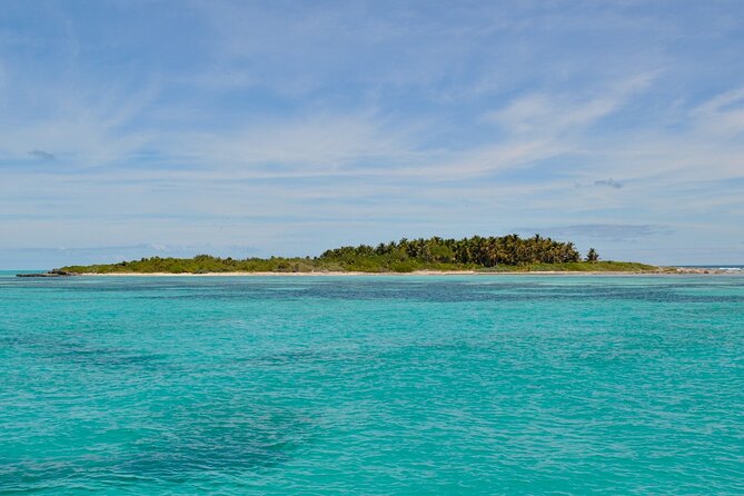Paradise Islands Tour: Isla Contoy and Isla Mujeres