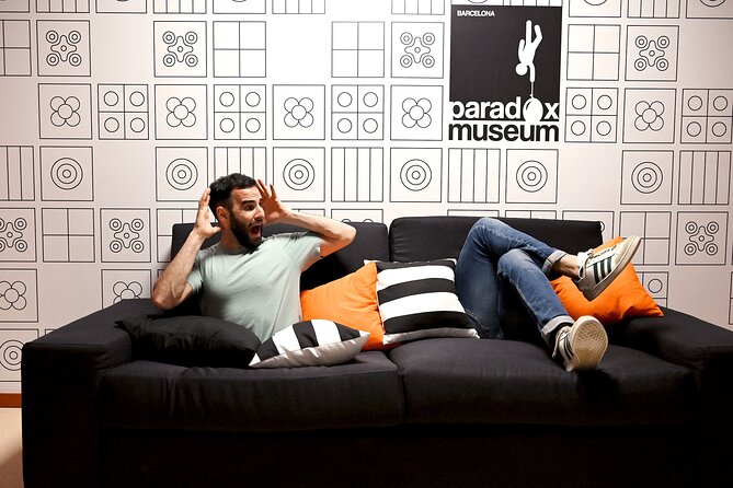 Paradox Museum Barcelona a Mind-twisting Experience - Captivating Visitor Photographs