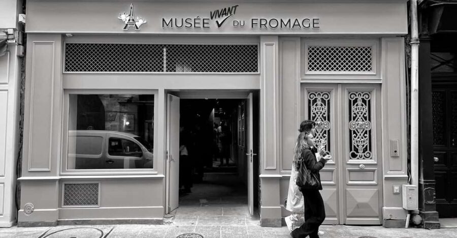 Paris: Living Cheese Museum Guided Tour With Cheese Tasting