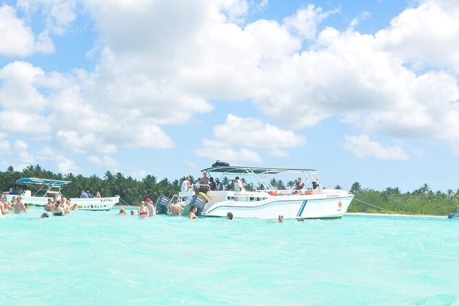 Party Boat Saona and Natural Pool From Bayahibe