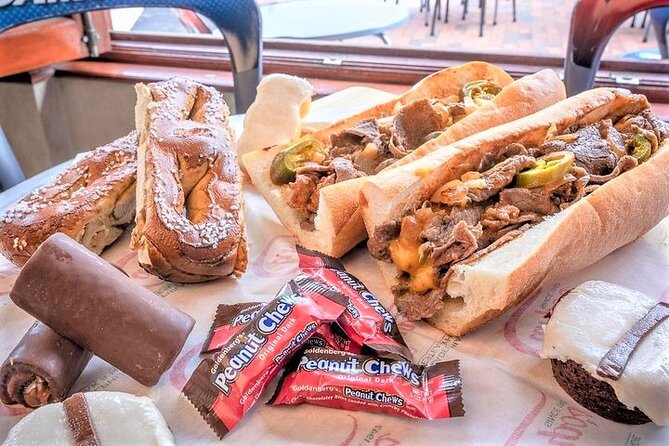 Philadelphia Double Decker Sightseeing Tour & Campos Cheesesteak Combo