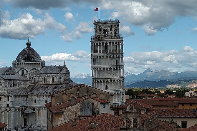 Pisas Leaning Tower Climbing, Cathedral, Cemetery and Baptistery Guided Visit
