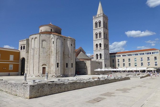 Plitvice Lakes Private Guided Tour From Zagreb With Transfer to Zadar