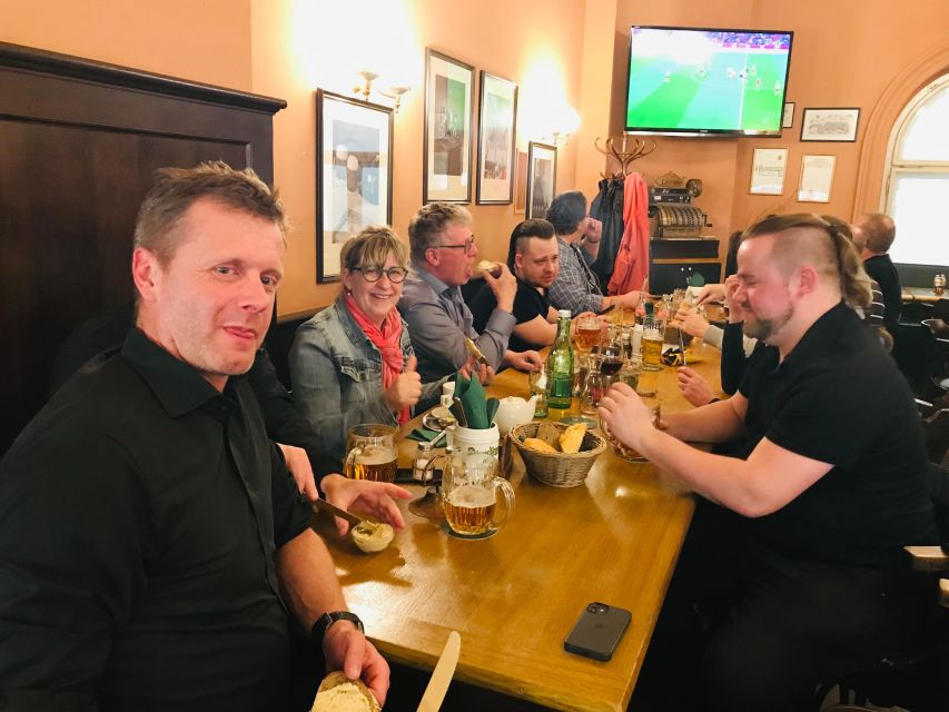 Prague: Authentic Beer Tour