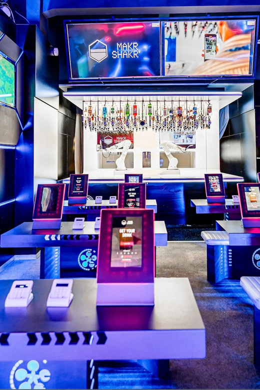 Prague: Robotic Bar Entry With a Drink Included