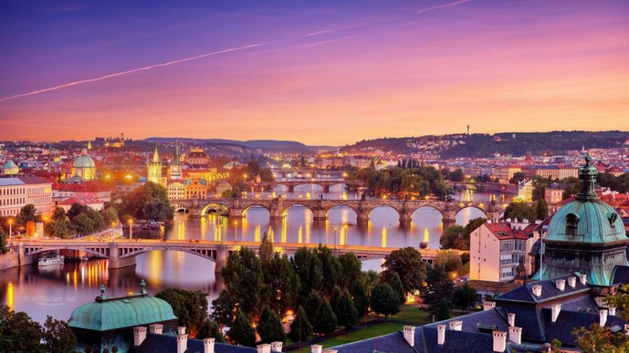 Prague: Scenic Private Running Tour