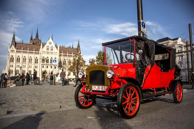 Premium City Tour in Budapest With Vintage Royal Car