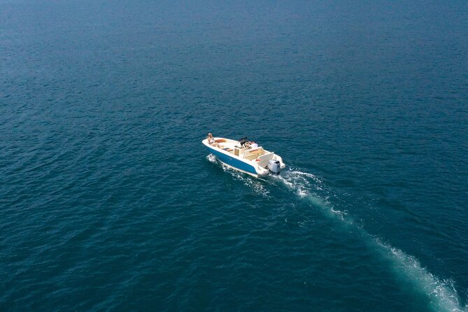Private 3-hour Speedboat Our Lady of the Rock and Blue Cave