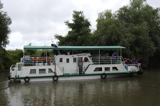 Private 6-7h Classic Boat Tour
