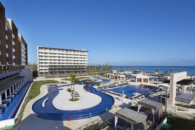 Private Airport Transfer to Royalton Blue Water Resort