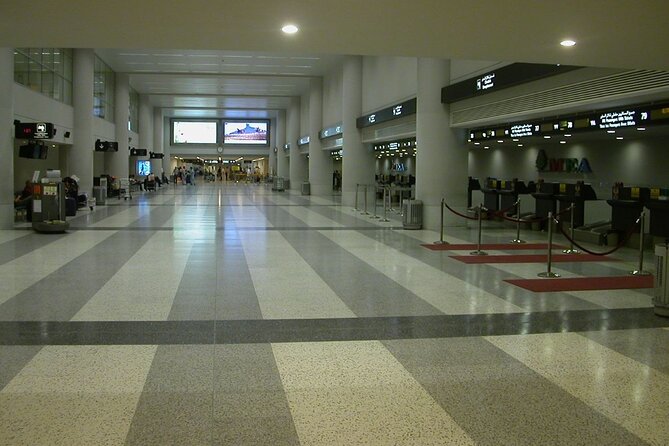 Private Arrival Transfer: Beirut International Airport to Hotel